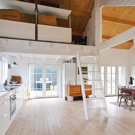 4 Star In *
